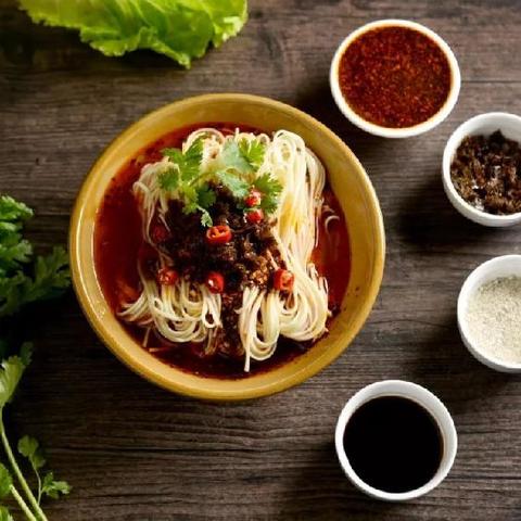 传奇世界sf十大排行榜，2025私服选择为何总踩雷？避坑数据揭秘