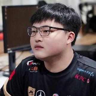 英雄联盟最新诺手出装,英雄联盟猩猩诺手的出装