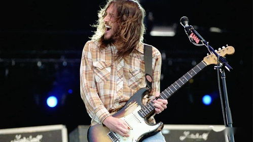 吉他英雄：重金属吉他手的巅峰之战