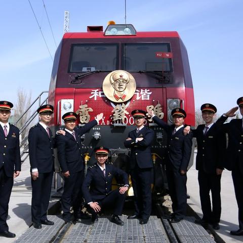 《堡垒之夜》四轮机车新载具曝光：极限速度体验来袭