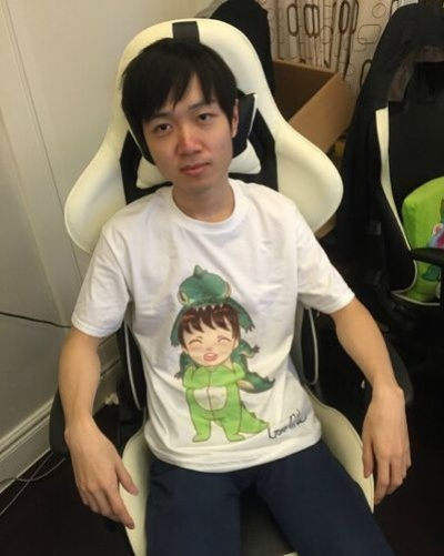 英雄联盟解说小智( 他到底在搞笑什么) 英雄联盟解说小智( 他到底在搞笑什么)