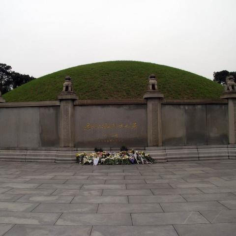 旭日篇独家揭秘！《红色警戒3：起义》全新截图震撼来袭，深度解析战术策略