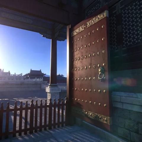 逆水寒装备升级攻略：强化与重锻技巧深度解析，助你战力飙升