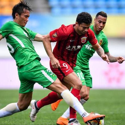 血战上海滩中文版：重燃抗战激情，致敬历史英雄！