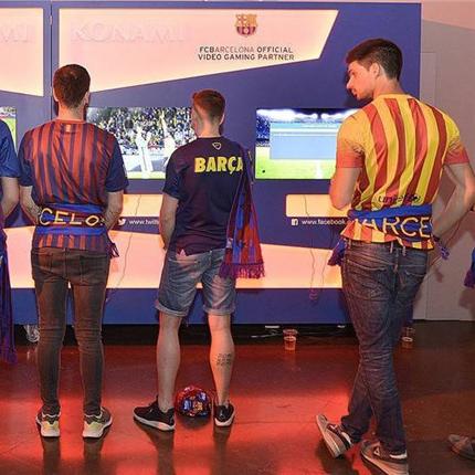 PES2018西甲巅峰对决：皇马巴萨精彩瞬间回顾，独家解析！