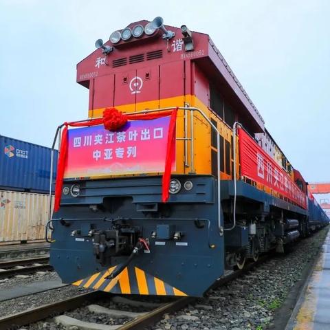 《钢铁崛起》全攻略揭秘：全任务解锁与收集技巧深度解析