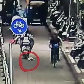 绝地求生攻略：三轮摩托驾驭绝技，无伤跳车秘籍大公开！