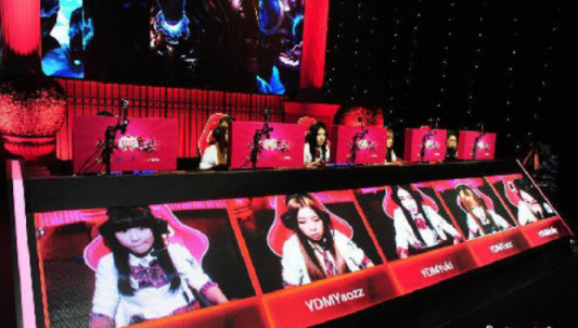 LPL现场狂热！电竞女神Faker粉丝追捧盛况空前