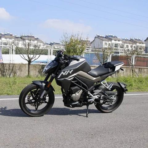 cf最新版本下载（哪些平台值得信赖）