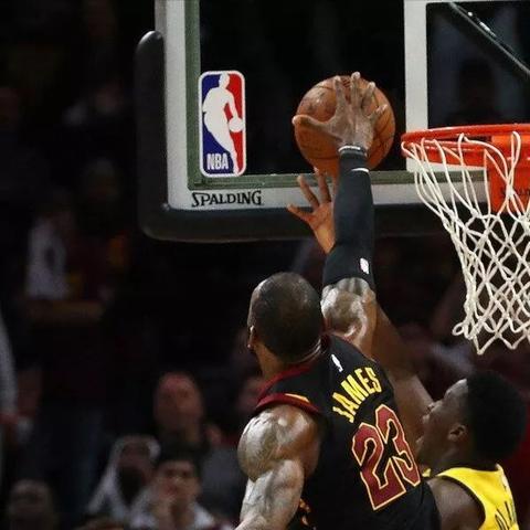 NBA2K15内线盖帽技巧揭秘：高效封盖攻略，助你成为盖帽王