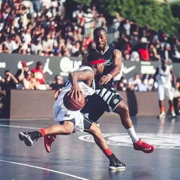 PES2015技巧揭秘：马赛回旋+牛尾巴过人，轻松掌控假动作进阶！