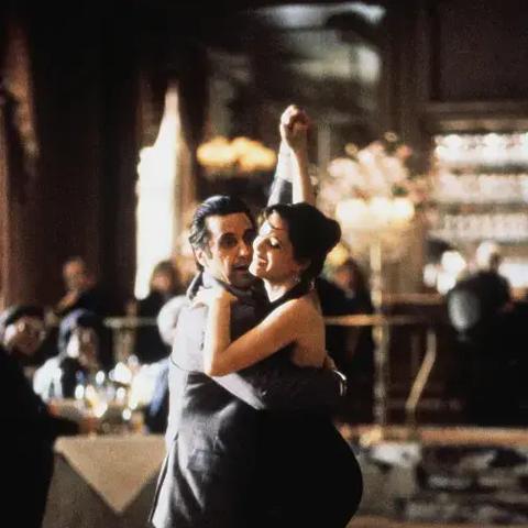 《堕落之王》深度体验：揭秘新手攻略，畅玩技巧一网打尽