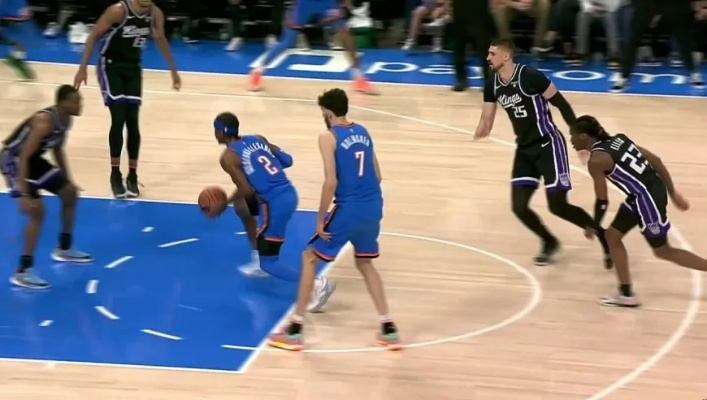 NBA2K15森林狼91战法揭秘：HORNS FIST DOWN双掩护技巧攻略全解析