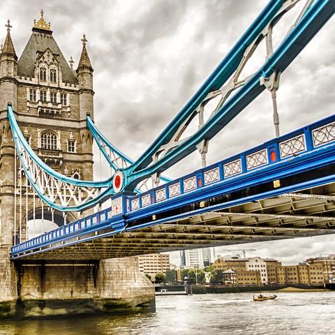 黑暗之魂2DLC攻略：钢铁之王王冠全流程解析，轻松征服！