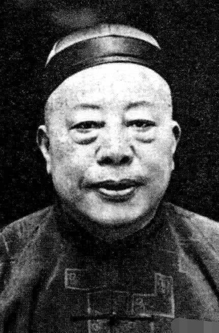 富贵呱呱性格,和黄金荣发生情感纠葛的露兰春