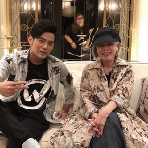 周杰伦《最伟大的作品》独家揭秘：错过烟火歌词背后的感人故事