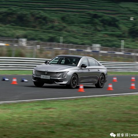 《无限试驾2》攻略：解锁高阶技巧，轻松驾驭赛道新境界