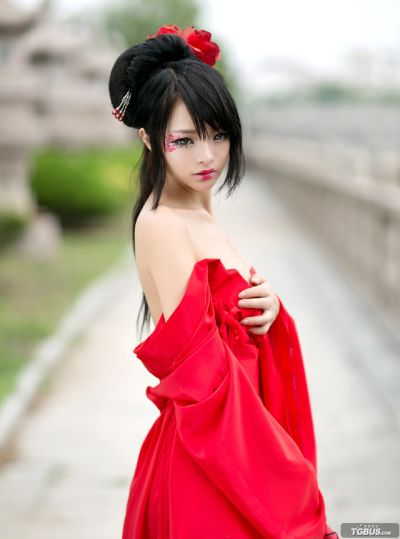 雅典娜李玲,李玲如何成为网红