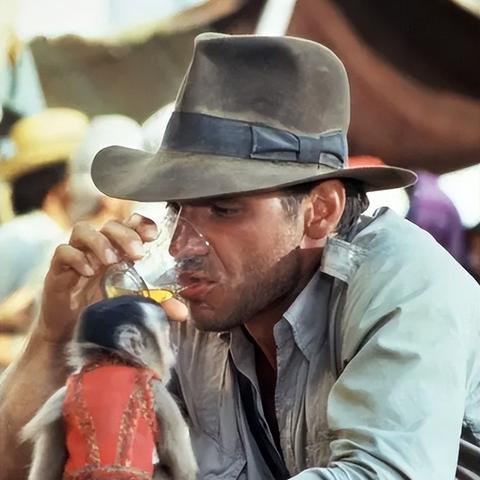 《背叛者》全关卡钟组装点攻略图解，揭秘隐藏宝藏位置