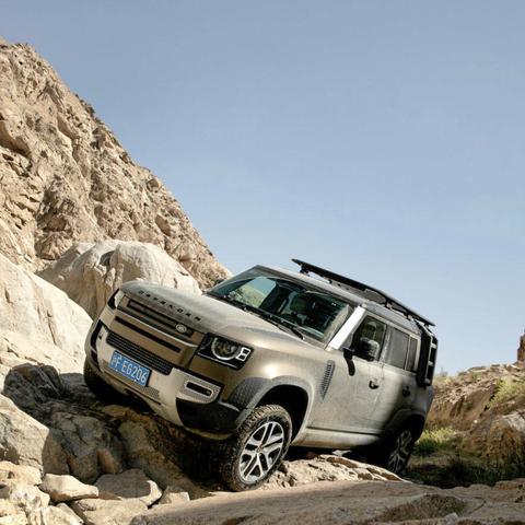 沙漠地图独门技巧!《绝地求生》埋头爬行BUG轻松掌握 沙漠地图独门技巧!《绝地求生》埋头爬行BUG轻松掌握