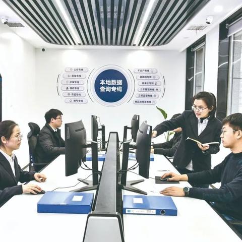 《第五人格》时光代理人第二弹时装盘点：独家揭秘新联动款式！