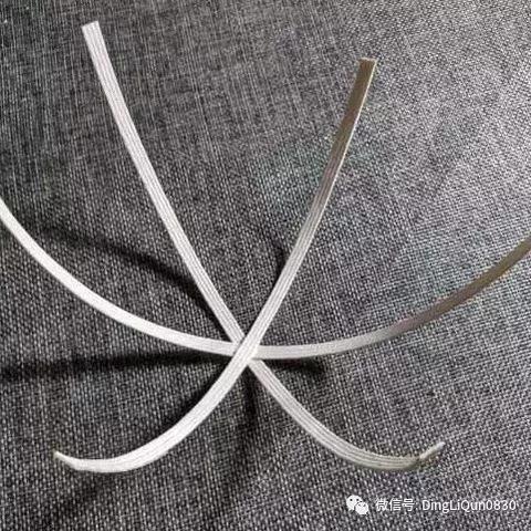 《生化危机4重制版》手提箱挂件特效揭秘，独家攻略助你轻松升级！