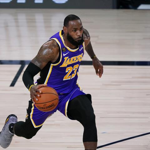 《黑子篮球》街头对决独家礼包码，限时领取，畅玩新体验