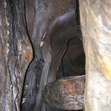 《空洞骑士》新地图丝之歌：探索与前作地图的革新对比，体验全新探险之旅