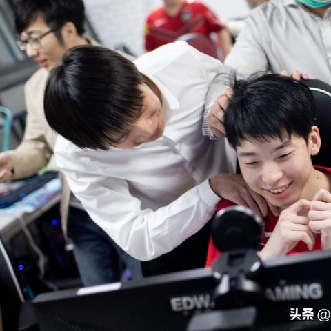 《泰坦之旅》职业搭配攻略：打造最强团队阵容，解锁神秘新技能