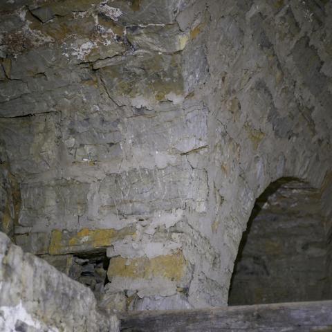 《明末渊虚之羽》女眷套装属性一览，轻松解锁获取攻略！