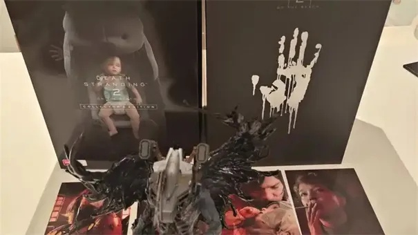 《死亡搁浅2》典藏版独家开箱!揭秘隐藏惊喜,体验极致收藏乐趣 《死亡搁浅2》典藏版独家开箱!揭秘隐藏惊喜,体验极致收藏乐趣