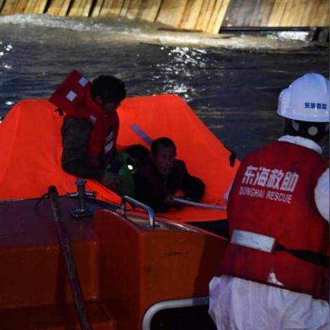 《死亡搁浅2》101支线任务攻略:揭秘高效完成秘诀,轻松解锁隐藏奖励 《死亡搁浅2》101支线任务攻略:揭秘高效完成秘诀,轻松解锁隐藏奖励