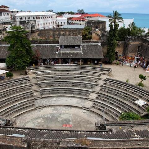 《巴尔的遗产》预购攻略：揭秘独家奖励与版本差异，速览必看！