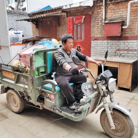 自定义英雄生存1.85,为何有人说他是前期过度 自定义英雄生存1.85,为何有人说他是前期过度