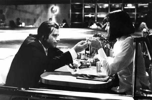 昆汀导演新片热身！《低俗小说》改编聚焦电影艺术新境界