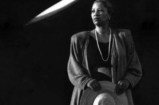 黑人女性风采，午夜以南配音者传奇故事值得传颂