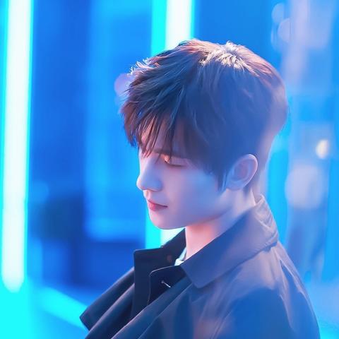 全职高手正版手游，邀你开启荣耀世界之旅，一键下载安装畅享