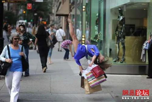 城市漫步，趣味囧图揭秘，游街新体验！