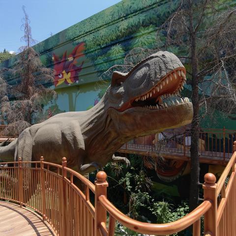 三角龙在游戏里为什么总当坦克天花板?5个被忽略的生态设定藏着通关密码 三角龙在游戏里为什么总当坦克天花板?5个被忽略的生态设定藏着通关密码