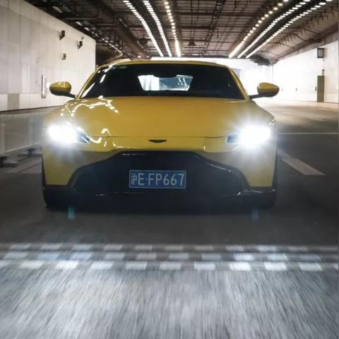 阿斯顿马丁全新升级，007座驾揭秘科技革新