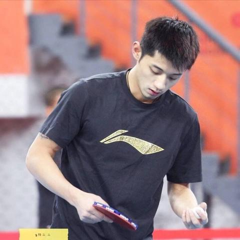 马龙败绩非耻，许昕全运后家庭回归新篇章