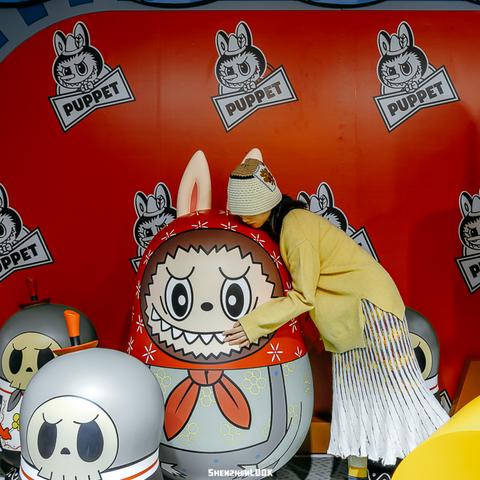 Labubu售后难题曝光，泡泡玛特侵权事件引关注