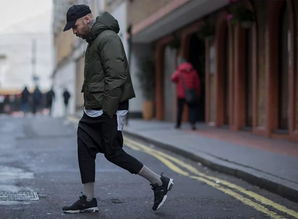 男子22元购羽绒服被拒:揭秘消费歧视背后的真相 男子22元购羽绒服被拒:揭秘消费歧视背后的真相