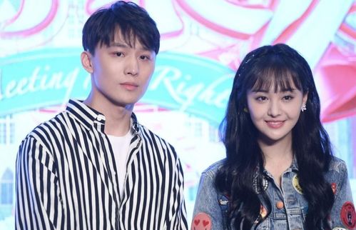 凛子近照曝光：萌态可掬，让人想将她推下楼梯！