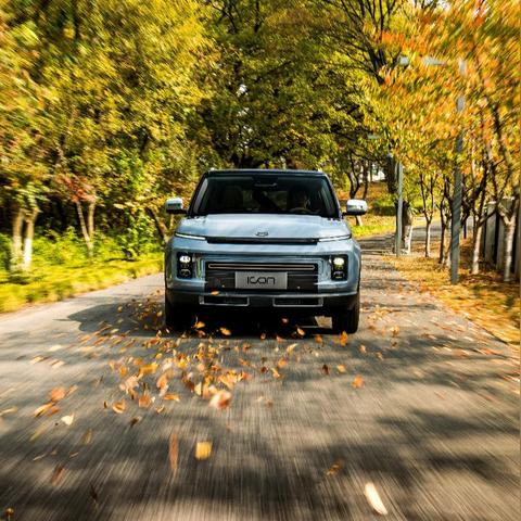 吉利银河V900载42人创纪录，刷新吉尼斯世界之最！