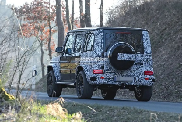 百万级纯电方盒子奔驰小G谍照首曝：硬派升级再创新高