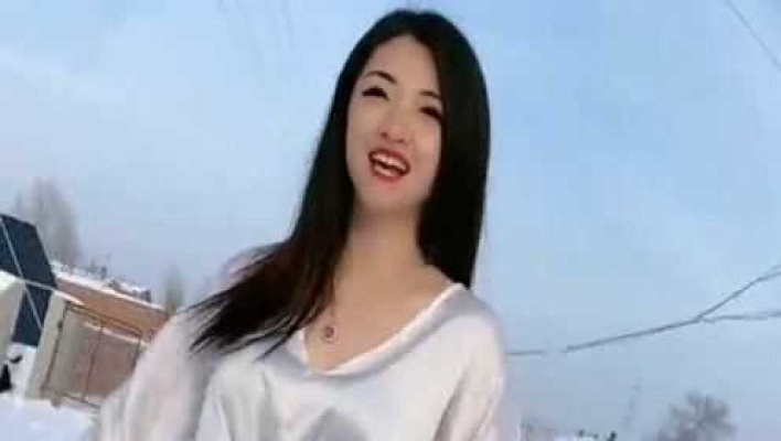 《大东北家乡》原唱新翻红，家乡情怀再燃，全民欢乐共分享