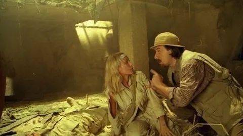 卢浮宫盗宝疑云：揭秘无痕落网奇案