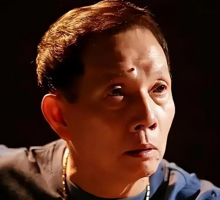 刘家良骨灰失窃引关注，1500万出售龛位引发热议