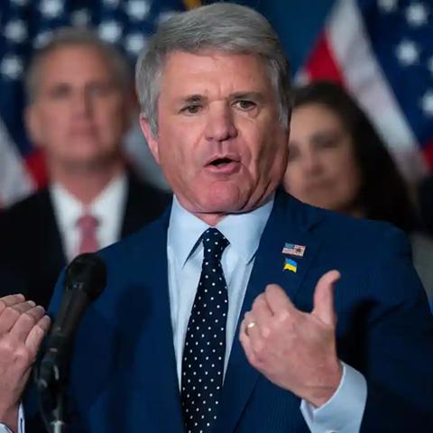 白发TikTokCEO周受资跑步偶遇，揭秘运动新风尚